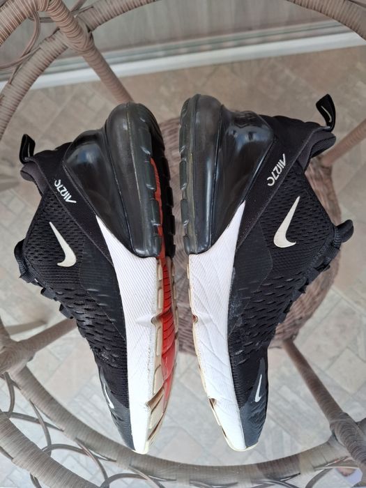 Оригинални маратонки Naik Air Max 270