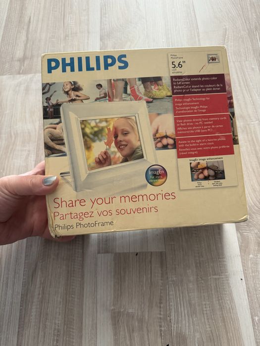 Rama foto digitala cu ecran LCD de 5,6 inch philips