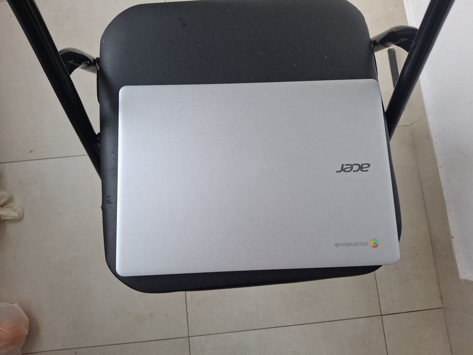 Acer Chromebook – stare foarte bună, resetat din fabrică
