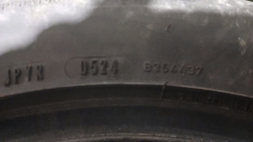 Anvelope VARA Dunlop 205/55/R16