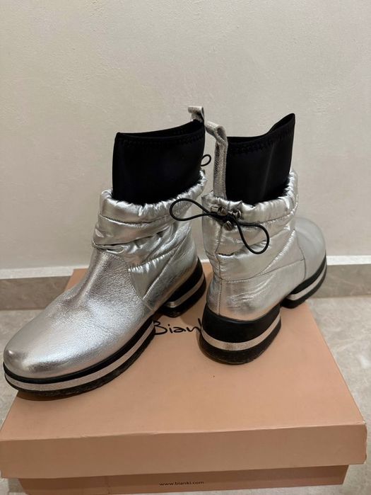 Дамски боти Bianki и два чифта маратонки Nike