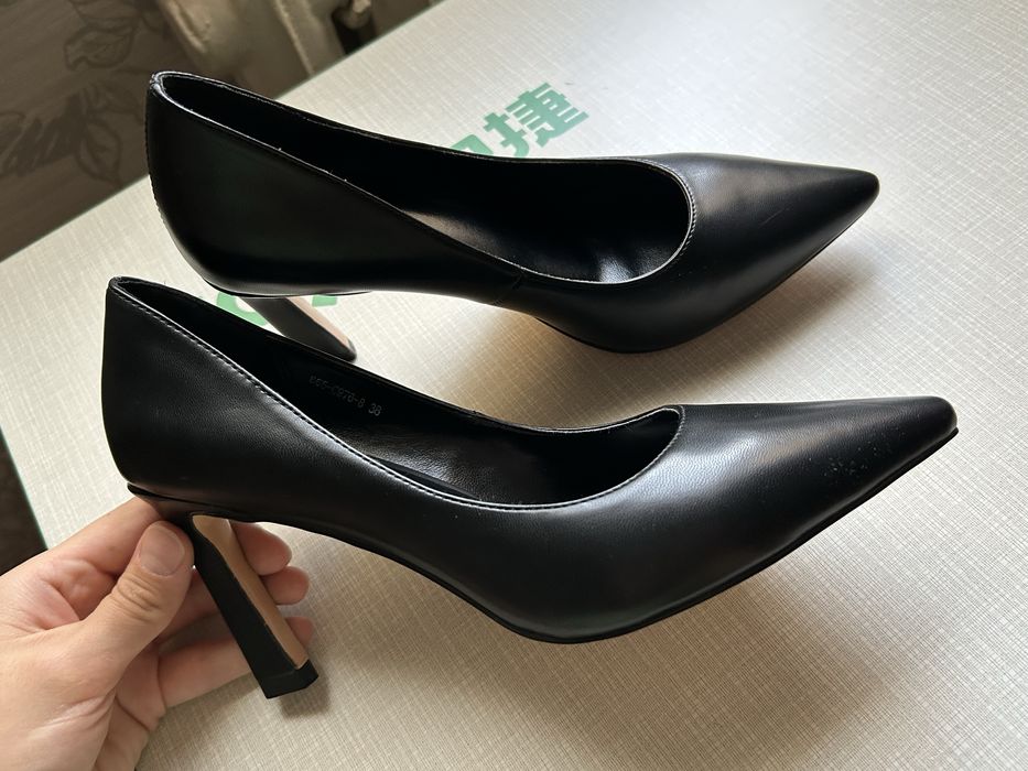 Новые туфли 38 размера