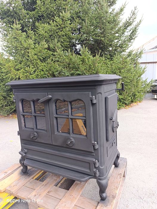 Чугунена камина печка на дърва!