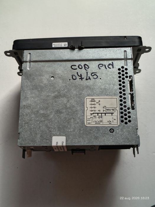 Radio-CD original Volkswagen model RCD 210