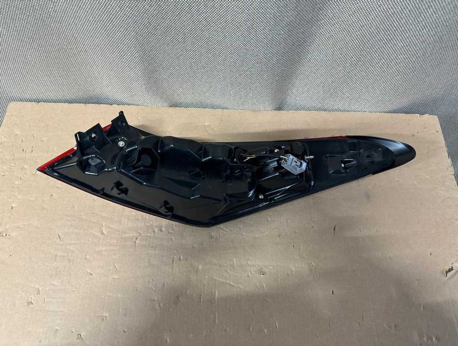 Фонарь (наружный Led) левый Toyota Camry V70