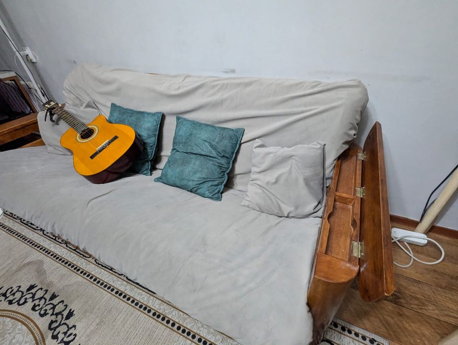 Продам диван Малайзия