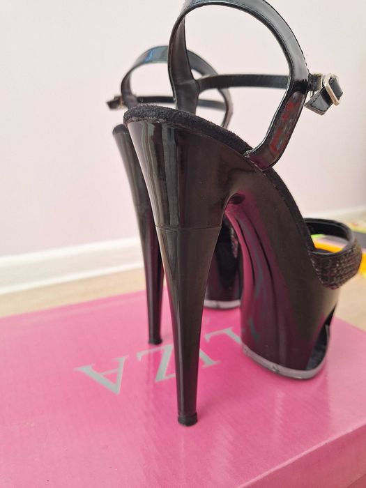 Елегантни обувки