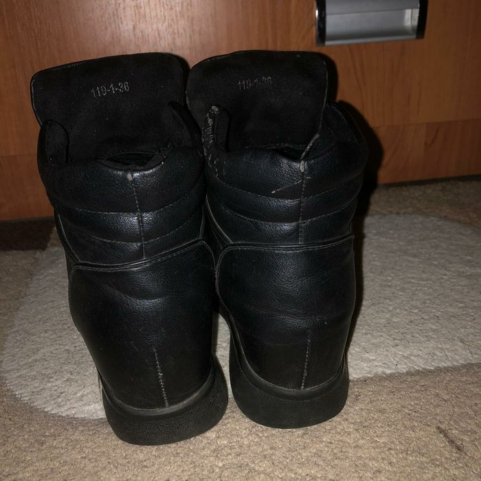 Кроссовки на высокой платформе