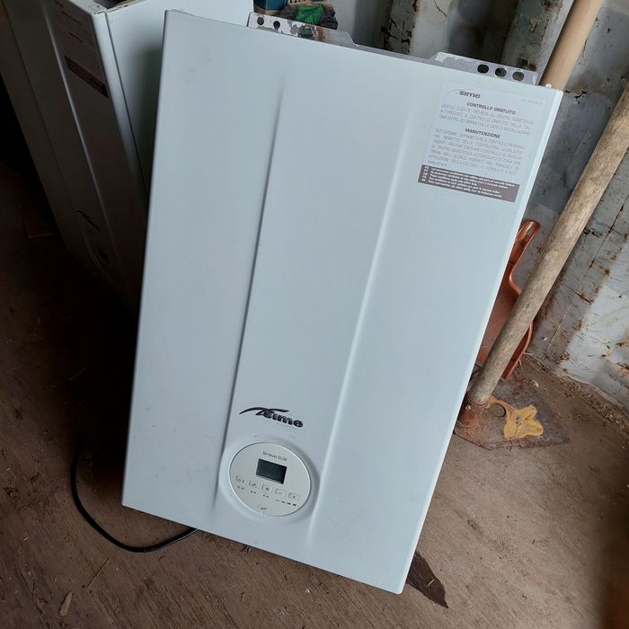 Продам газовый котел 2шт.