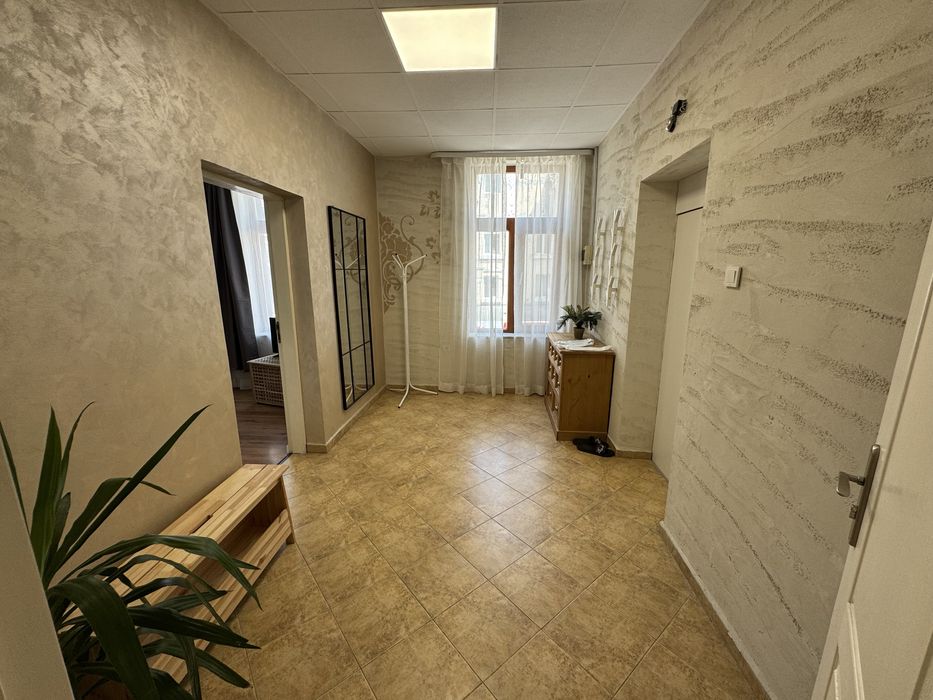 Хабитат Апартамент в Стария Град