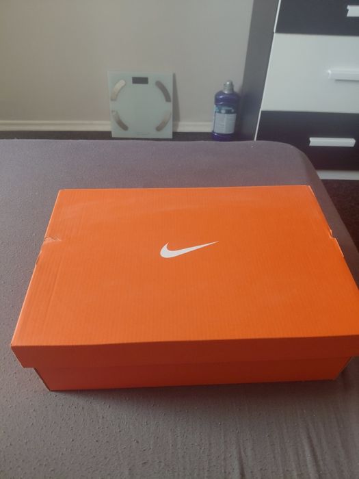 Adidasi Nike originali