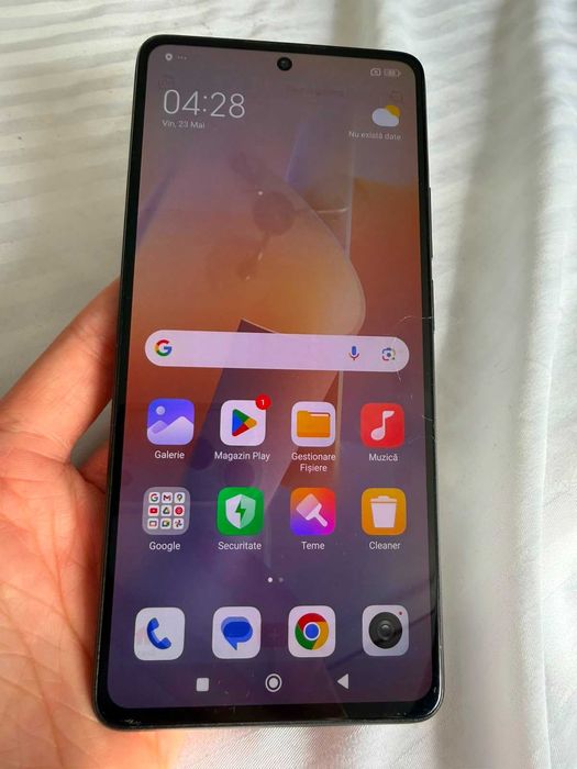 Telefon Xiaomi 11T Pro 12gb ram 256gb stocare, ecran putin ars in soare in rest arata foarte bine