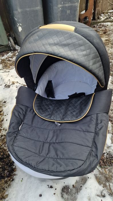 Carucior Adamex de vinzare.