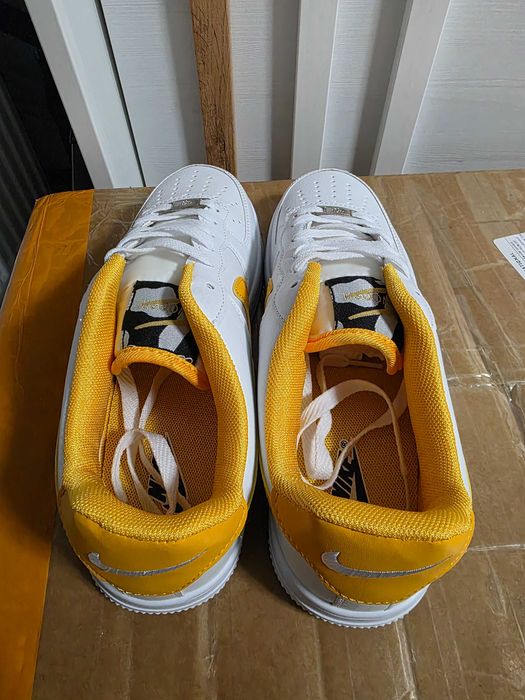 Nike Air Force 1 Low marimea 39