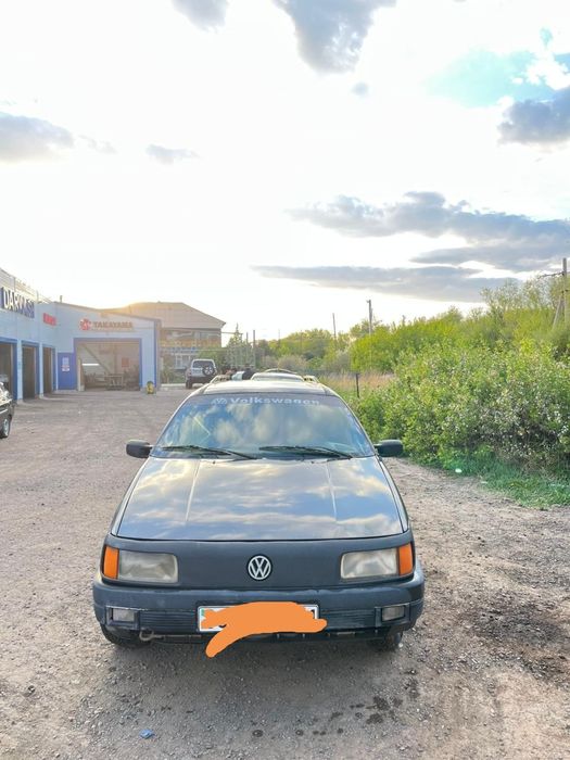 Продам машину пассат б3 универсал