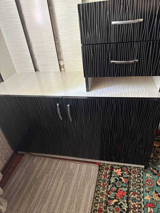 Продам прихожую для коридора