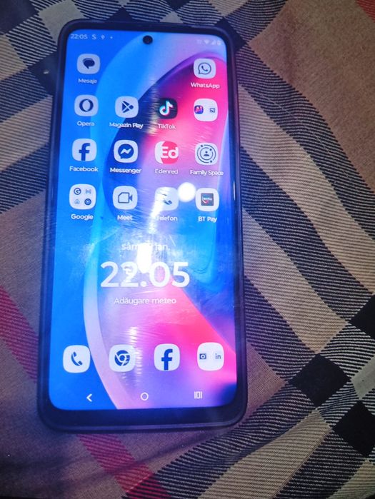 Vând sau schimb Motorola este nou s21 e un pic uzat