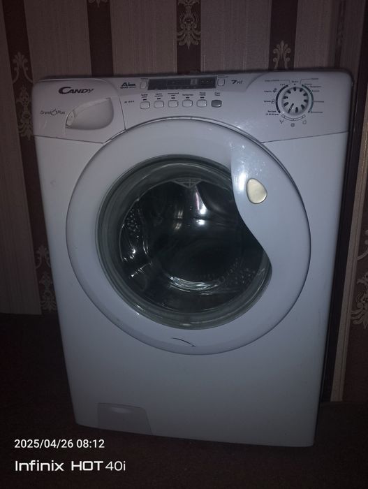 Avtomat mashinka sotiladi