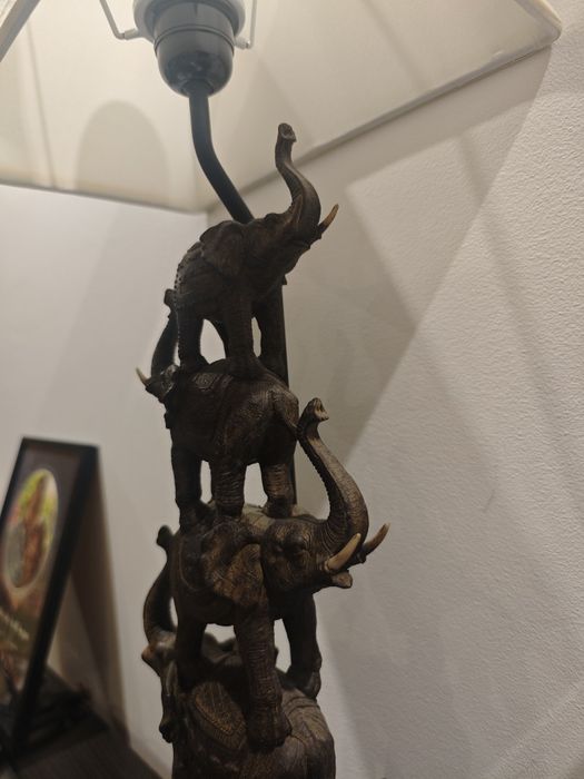 Нощна лампа със слонове