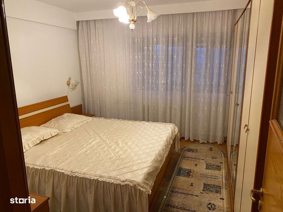 Apartament 3 Camere | Zona Victoria | Stadion Farul | Loc De Parcare