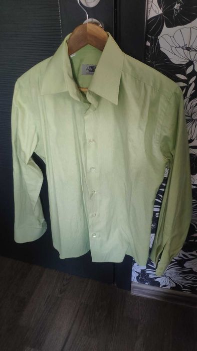 Мъжки ризи носени един път