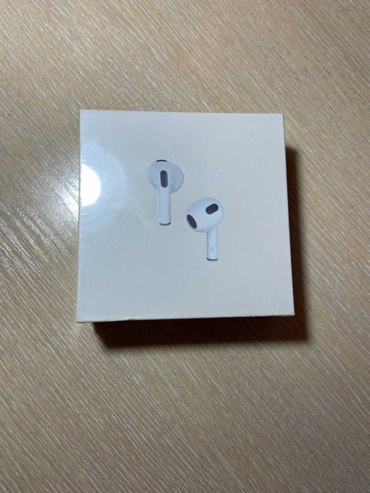 Продам AirPods 3 новые