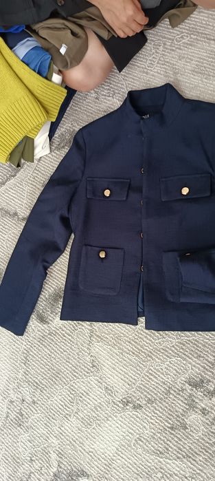 Продам вещи штаны кофты пиджаки