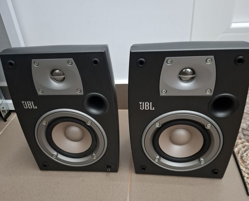 Subwoofer  Magnat Omega 250 si Boxe Jbl Northridge N24/