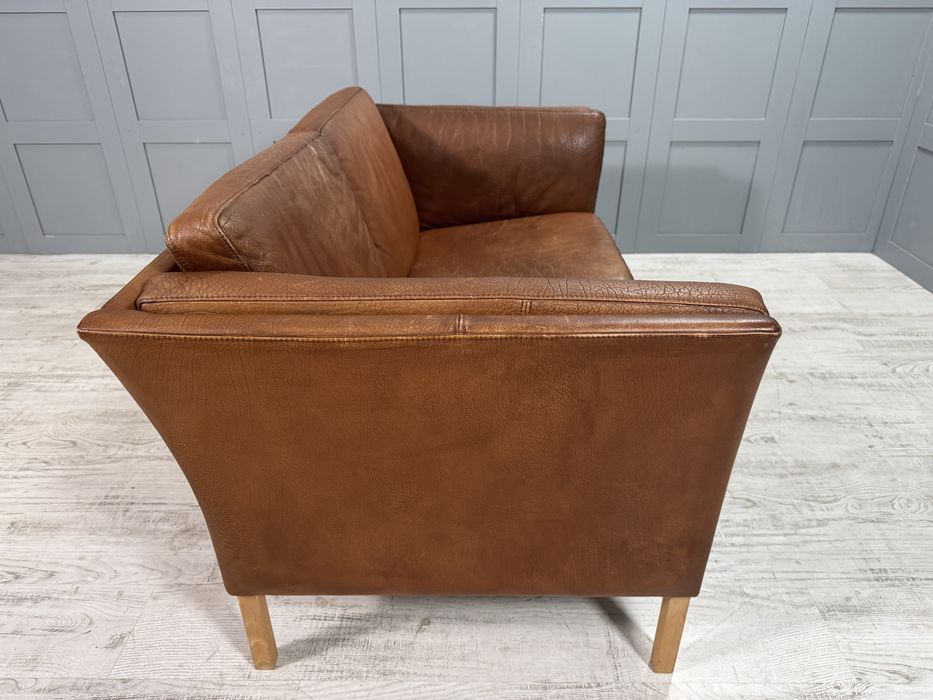 Винтидж диван 2-ка естествена кожа Д1134