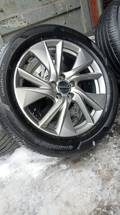 Продам комплект литых дисков