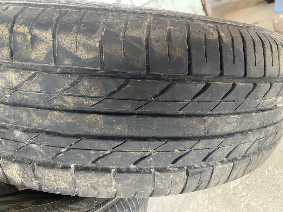 Шина на 185/65/15 toyo