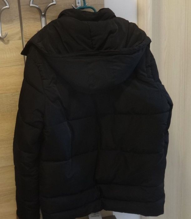 Geaca de iarna barbati, marime L/40, captuseala imblanita, negru, noua