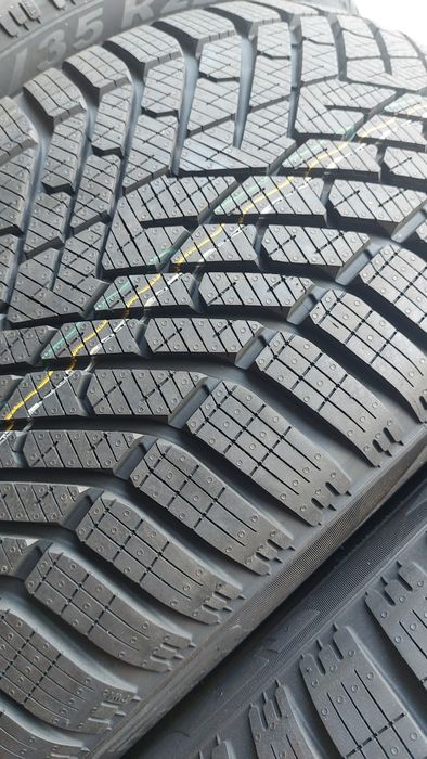 Нови гуми 265/35/22 Pirelli Scorpion Winter 4 броя