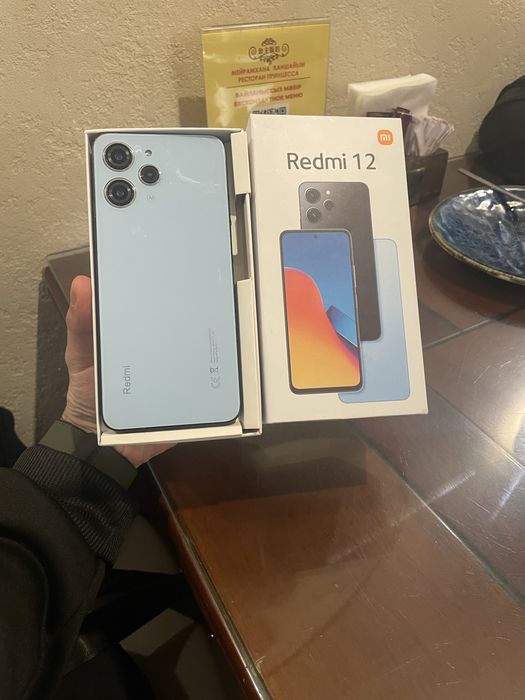 Продам телефон Redmi 12 256