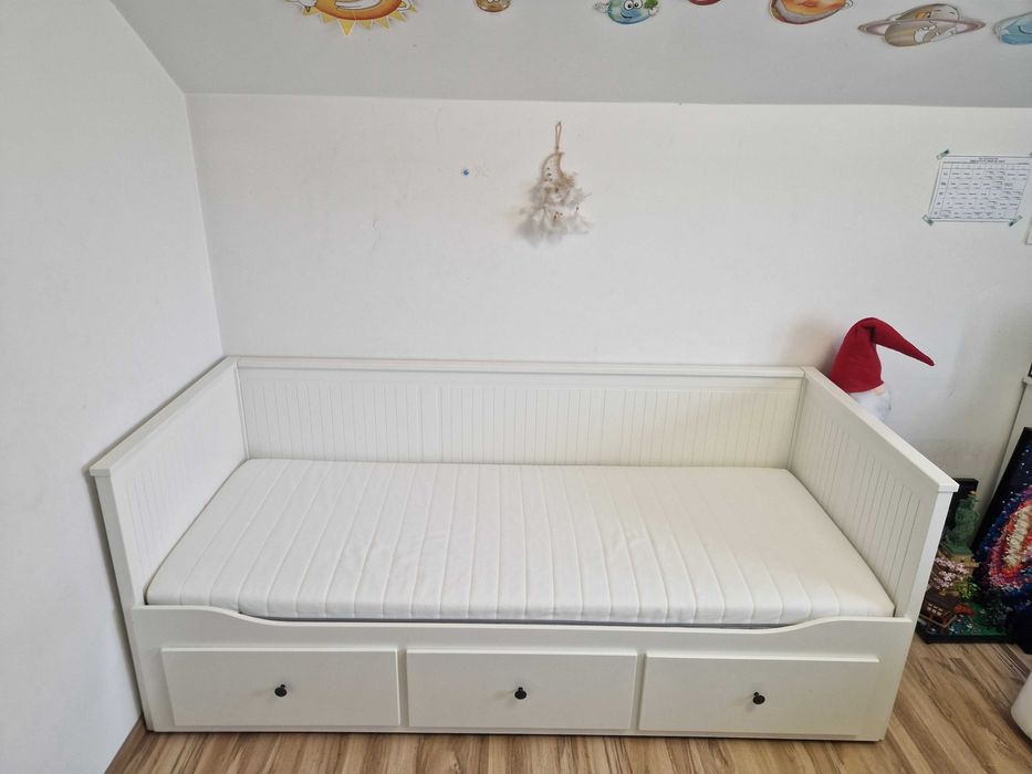 Divan cu 3 sertare si 2 saltele, alb