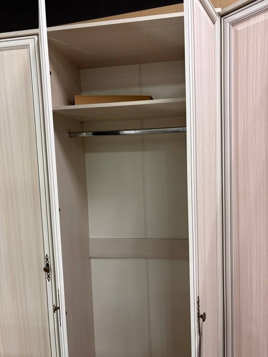 Срочно продам б/у гарнитур