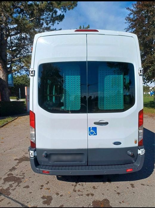 Ford transit 8+1 350 L4