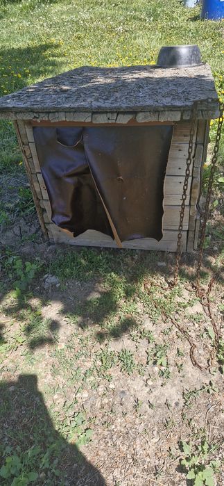 Продам будку для большой собаки
