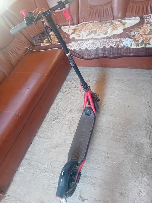 Trotinetă electrică ninebot de vânzare preț 1000 lei
