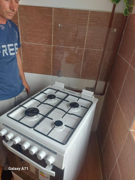 Inchiriez garsoniera rovinari