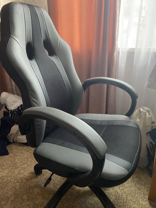 Геймърски стол в отлично състояние