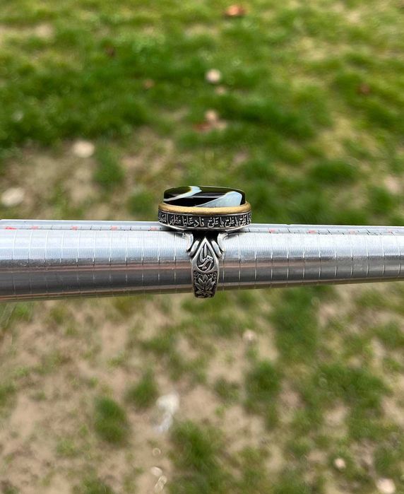 Перстень из серебра с натуральным минералом/ Kumush uzuk 925