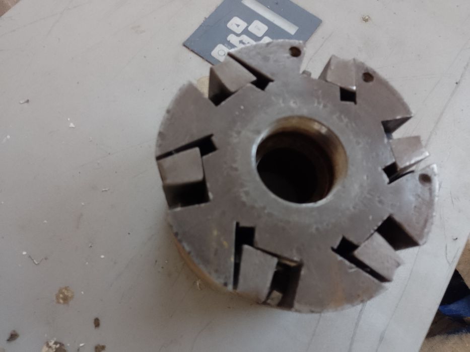 Capuri de frezare și rindeluire