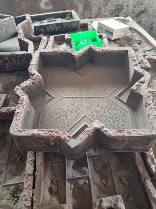 Продаю формы для брусчатки