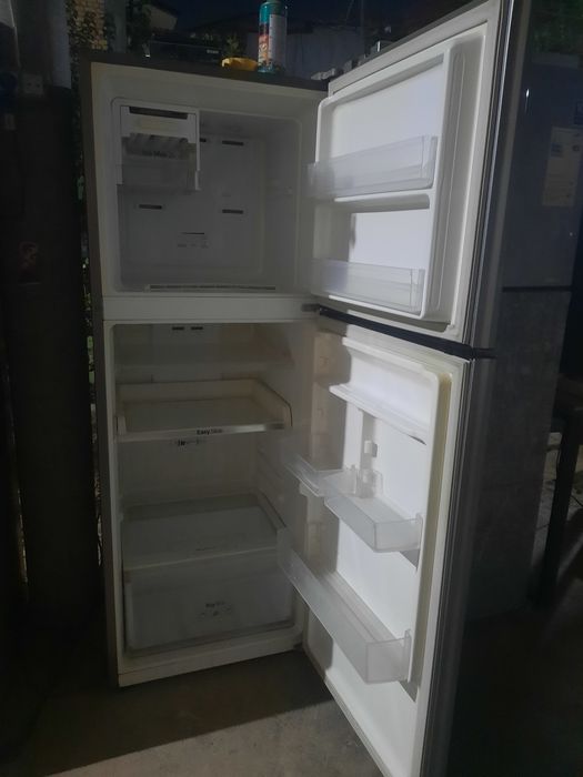 Samsung invertor  va Hofman Nofrost tablolik  Xolodilnik sotiladi