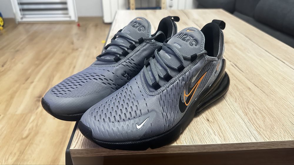 Nike Air Max 270 Mulri Swoosh Grey