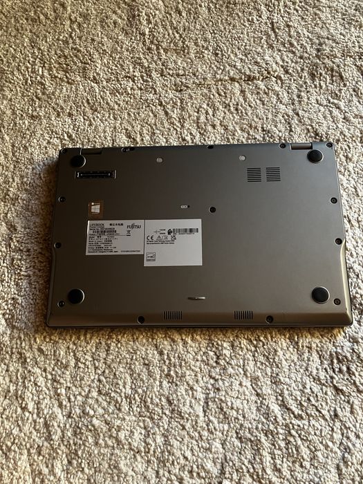 Fujitsu Lifebook U7411