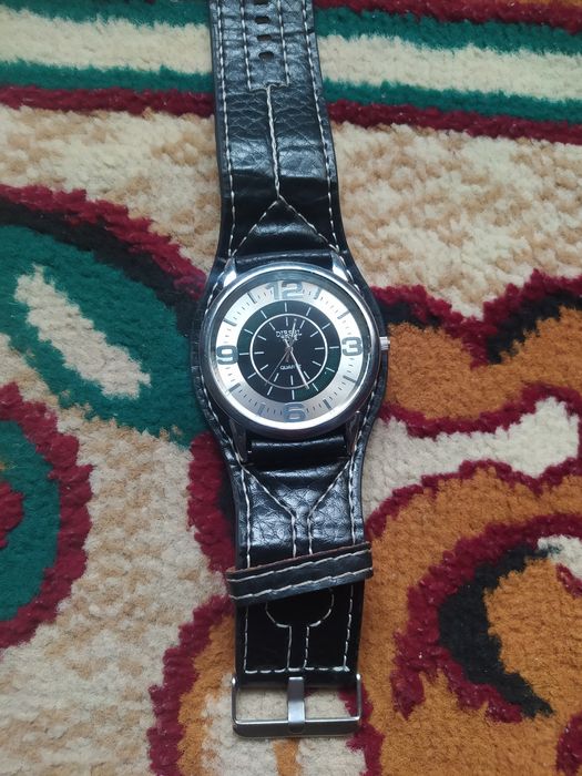 Qul soati yahshi ishlaydi