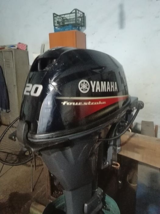 Motor barca Yamaha 20 cp 4 timpi