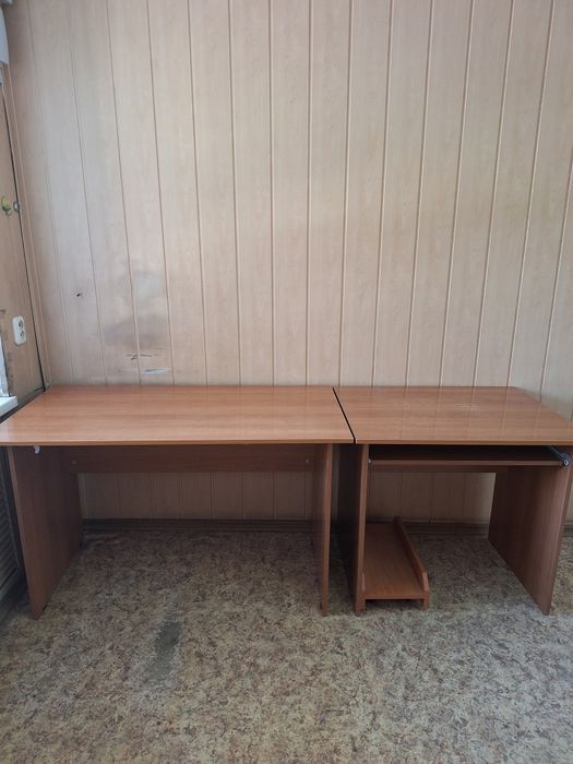 Продам столы письменные